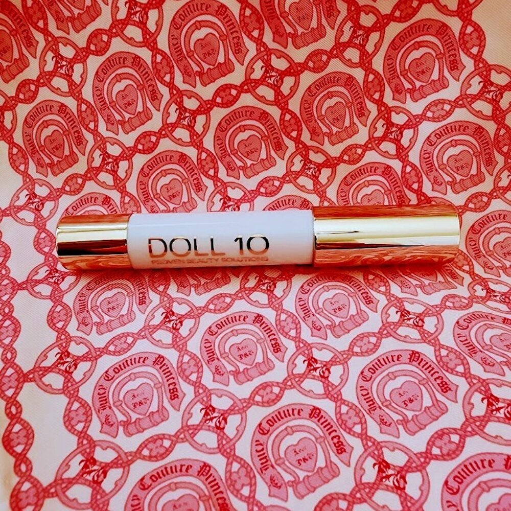 Doll 10 Lip Crayon " Enjoy Life"